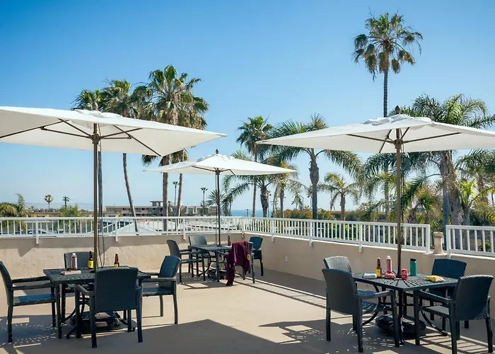 Pb Surf Beachside Inn